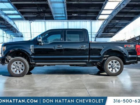 Used 2022 Ford F250 Platinum w/ FX4 Off-Road Package image 2