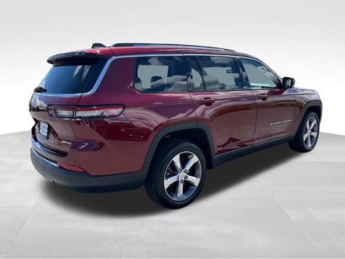 Used 2022 Jeep Grand Cherokee L Limited image 3