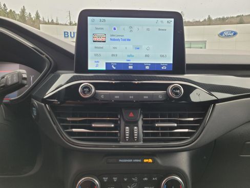 Used 2025 Ford Escape ST-Line image 25