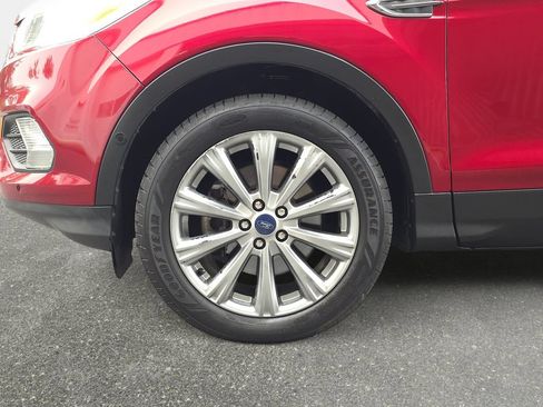 Used 2018 Ford Escape Titanium AWD/4WD image 30