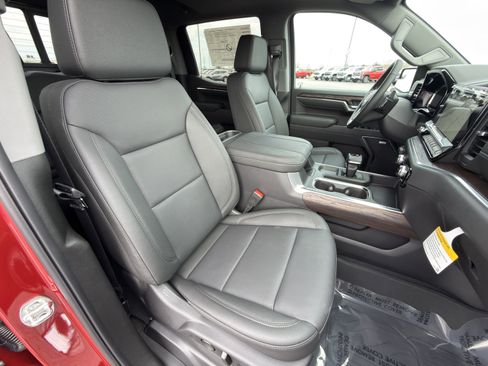 New 2026 GMC Sierra 1500 SLT w/ SLT Premium Package image 17