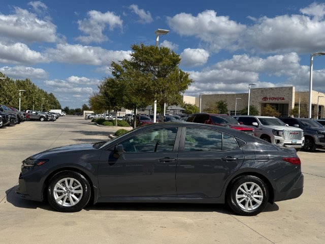 Used 2026 Toyota Camry LE w/ Convenience Package FWD image 8