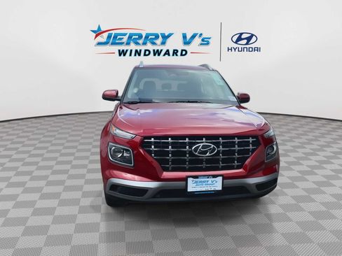 New 2025 Hyundai Venue Limited image 3
