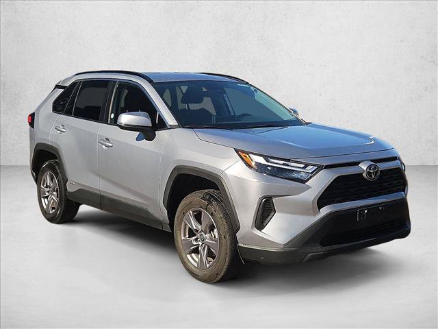 Used 2025 Toyota RAV4 XLE AWD/4WD image 3