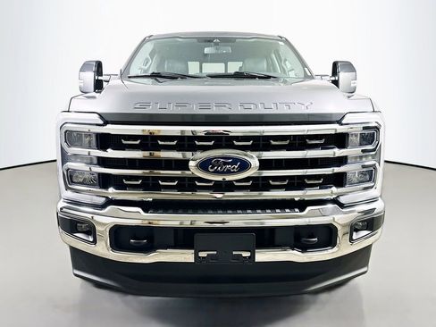 Used 2024 Ford F350 Lariat AWD/4WD image 2