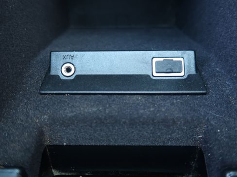 Used 2011 Volvo XC70 3.2 image 20