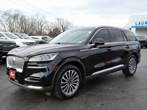 Used 2024 Lincoln Aviator Reserve w/ Equipment Group 201A AWD/4WD image 8