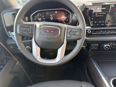 New 2026 GMC Sierra 2500 SLT w/ SLT Convenience Package image 24