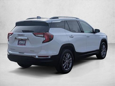 Used 2024 GMC Terrain SLT image 5