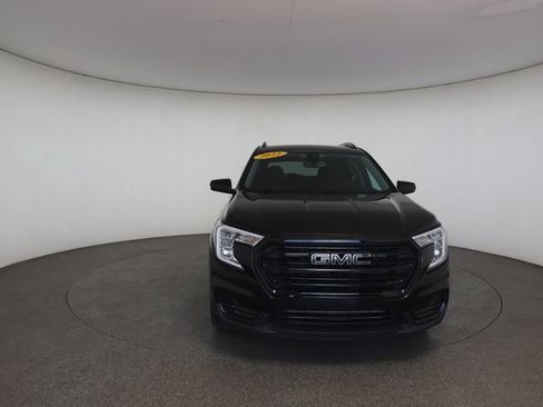 Used 2022 GMC Terrain SLE w/ Driver Convenience Package FWD image 31