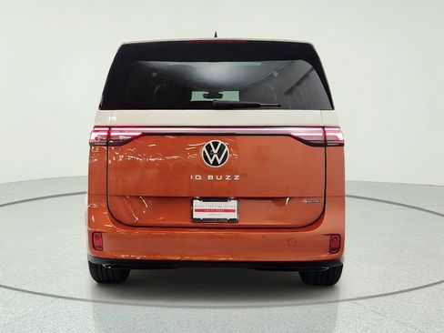 Used 2025 Volkswagen ID. Buzz 1st Edition AWD/4WD image 6