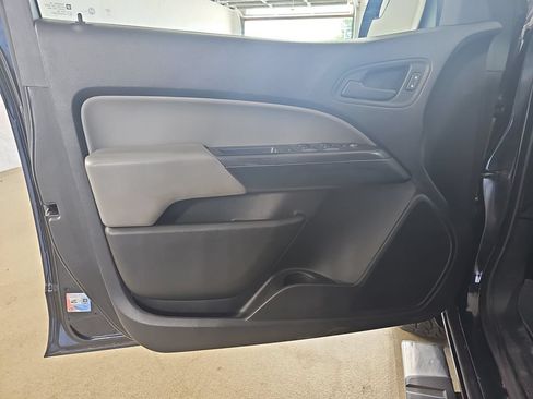 Used 2018 Chevrolet Colorado W/T w/ Custom Special Edition AWD/4WD image 30