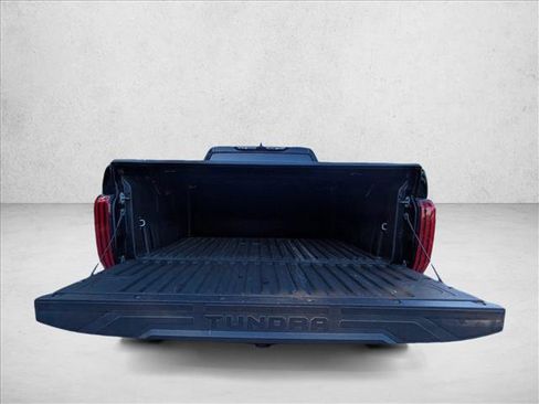 Used 2022 Toyota Tundra SR5 w/ SR5 Premium Package AWD/4WD image 6