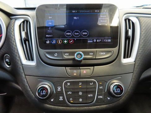 Used 2023 Chevrolet Malibu LT image 23