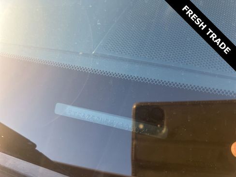 Used 2021 Toyota Tacoma TRD Sport w/ Technology Package image 16