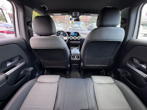 Used 2022 Mercedes-Benz GLA 35 AMG 4MATIC w/ Multimedia Package Lite image 9