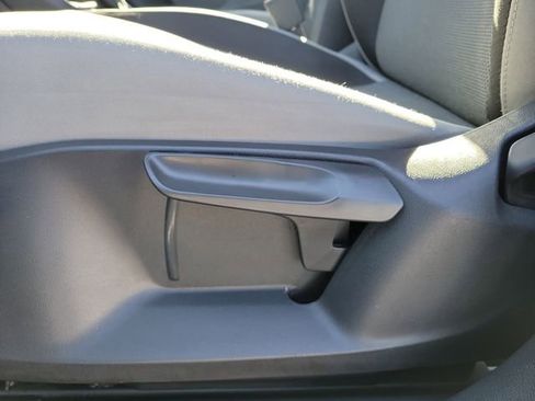 Used 2022 Volkswagen Taos S FWD image 17