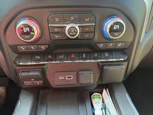 Used 2020 GMC Sierra 1500 SLT AWD/4WD image 15