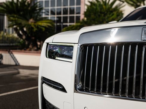 Used 2024 Rolls-Royce Ghost image 45