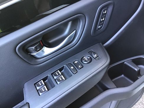 Used 2024 Honda Pilot Touring image 15