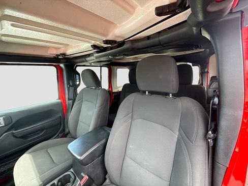 Used 2023 Jeep Wrangler Unlimited Sport AWD/4WD image 23