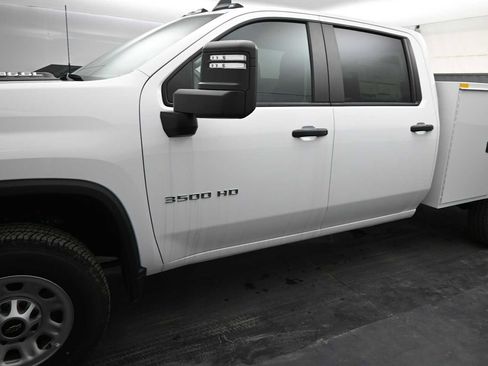 Used 2024 Chevrolet Silverado 3500 W/T w/ WT Convenience Package AWD/4WD image 3