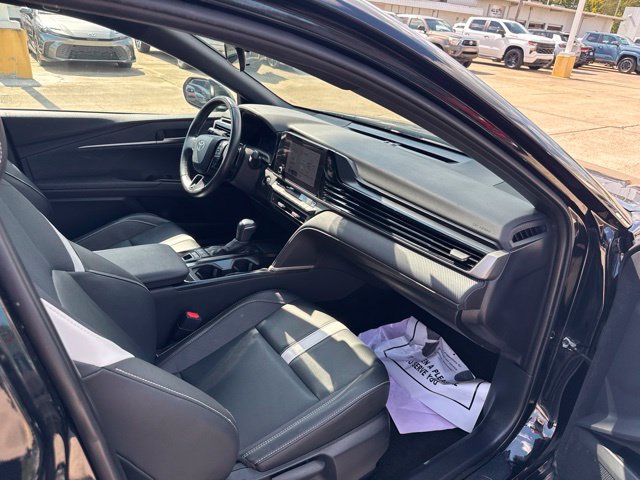 Used 2025 Toyota Camry SE FWD image 32