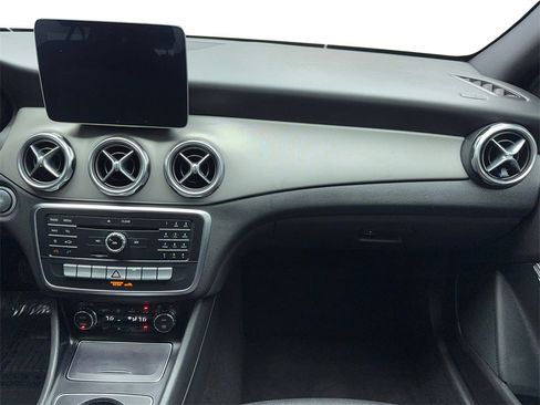 Used 2020 Mercedes-Benz GLA 250 image 19