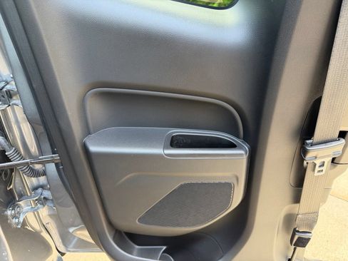 Used 2021 Chevrolet Colorado W/T RWD image 21