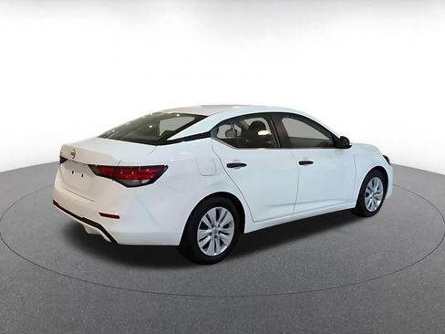 Used 2025 Nissan Sentra S FWD image 15