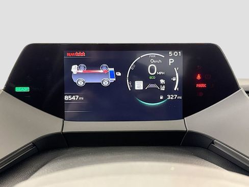 Used 2024 Toyota Prius LE image 10