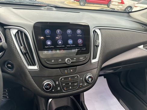 Used 2021 Chevrolet Malibu LT image 29