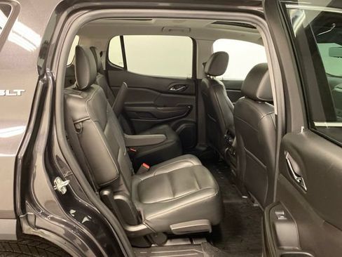 Used 2017 GMC Acadia SLT w/ LPO, Cargo Package AWD/4WD image 25