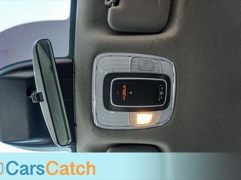 Used 2022 Hyundai Elantra SEL w/ Convenience Package FWD image 18