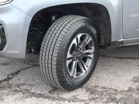 Used 2022 Chevrolet Colorado Z71 AWD/4WD image 16