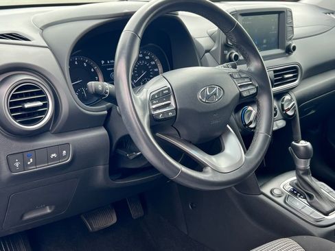 Used 2021 Hyundai Kona SEL FWD image 16