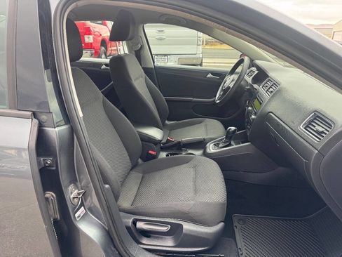Used 2013 Volkswagen Jetta S image 7