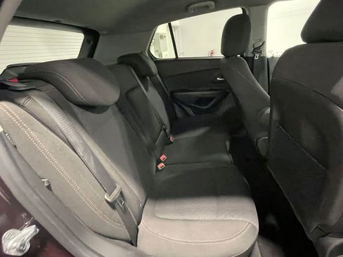 Used 2021 Chevrolet Trax LS w/ Tint and Cruise Package AWD/4WD image 22