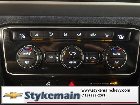 Used 2022 Volkswagen Atlas Cross Sport SEL R-Line image 26