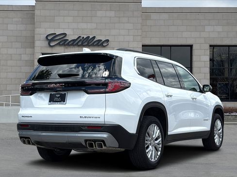 Used 2026 GMC Acadia Elevation w/ Elevation Premium Package FWD image 3