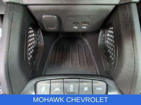 Used 2026 Chevrolet TrailBlazer LT AWD/4WD image 34