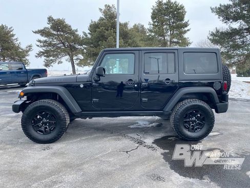 Used 2017 Jeep Wrangler Unlimited Sport image 3