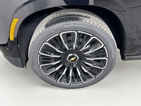 New 2026 Chevrolet Tahoe High Country AWD/4WD image 28