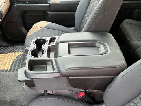 Used 2019 Chevrolet Silverado 1500 Custom w/ Custom Value Package AWD/4WD image 14