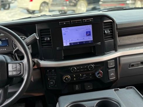 Used 2024 Ford F250 XL w/ FX4 Off-Road Package image 24