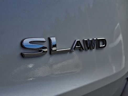 Used 2021 Nissan Rogue SL w/ Premium Package image 35