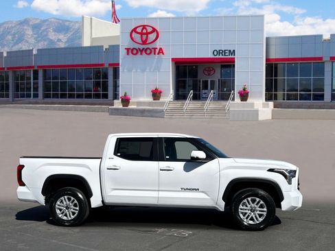 New 2026 Toyota Tundra SR5 w/ SR5 Premium Package AWD/4WD image 3