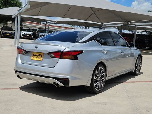 Certified 2025 Nissan Altima 2.5 SL FWD image 3