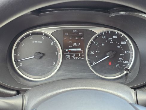 Used 2024 Nissan Versa S w/ Trunk Package FWD image 29
