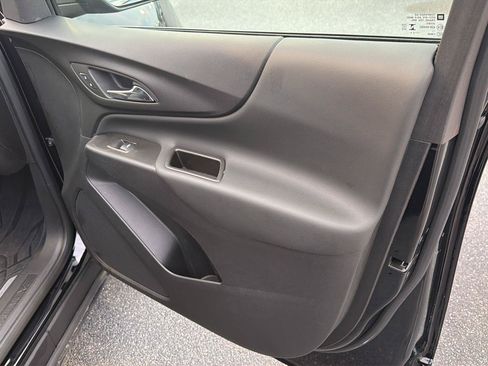 Used 2024 Chevrolet Equinox LT FWD image 14